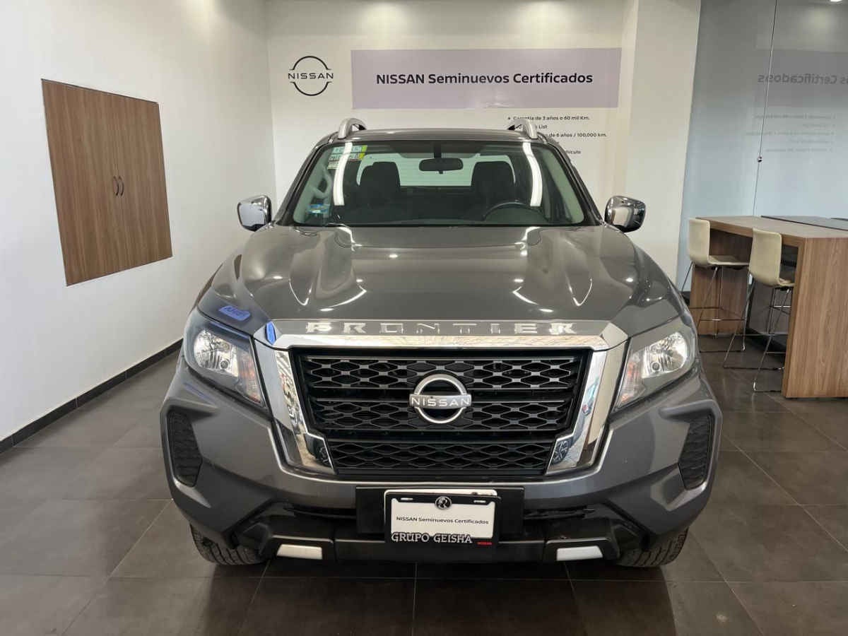 2023 Nissan Frontier 4p LE L4/2.5 Man