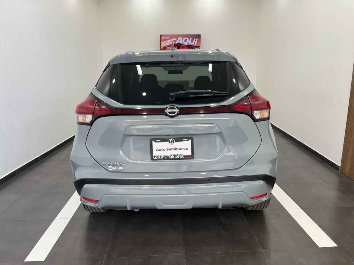 2024 Nissan Kicks 5p Exclusive L4/1.6 Aut