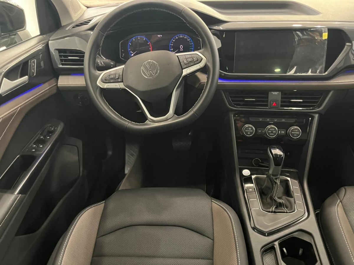 2024 Volkswagen Taos 5p Highline L4/1.4/T Aut