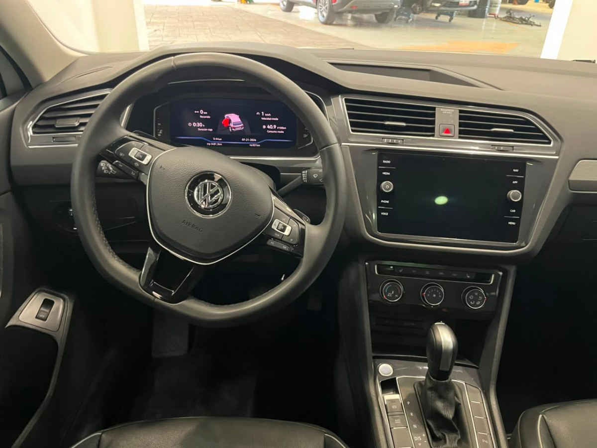2021 Volkswagen Tiguan 5p Comfortline L4/1.4/T Aut Piel