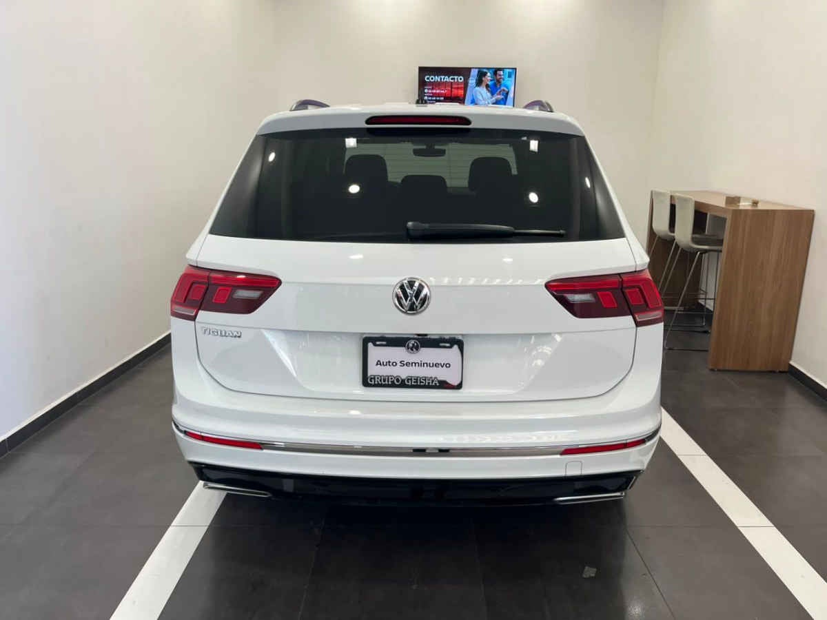 2021 Volkswagen Tiguan 5p Comfortline L4/1.4/T Aut Piel
