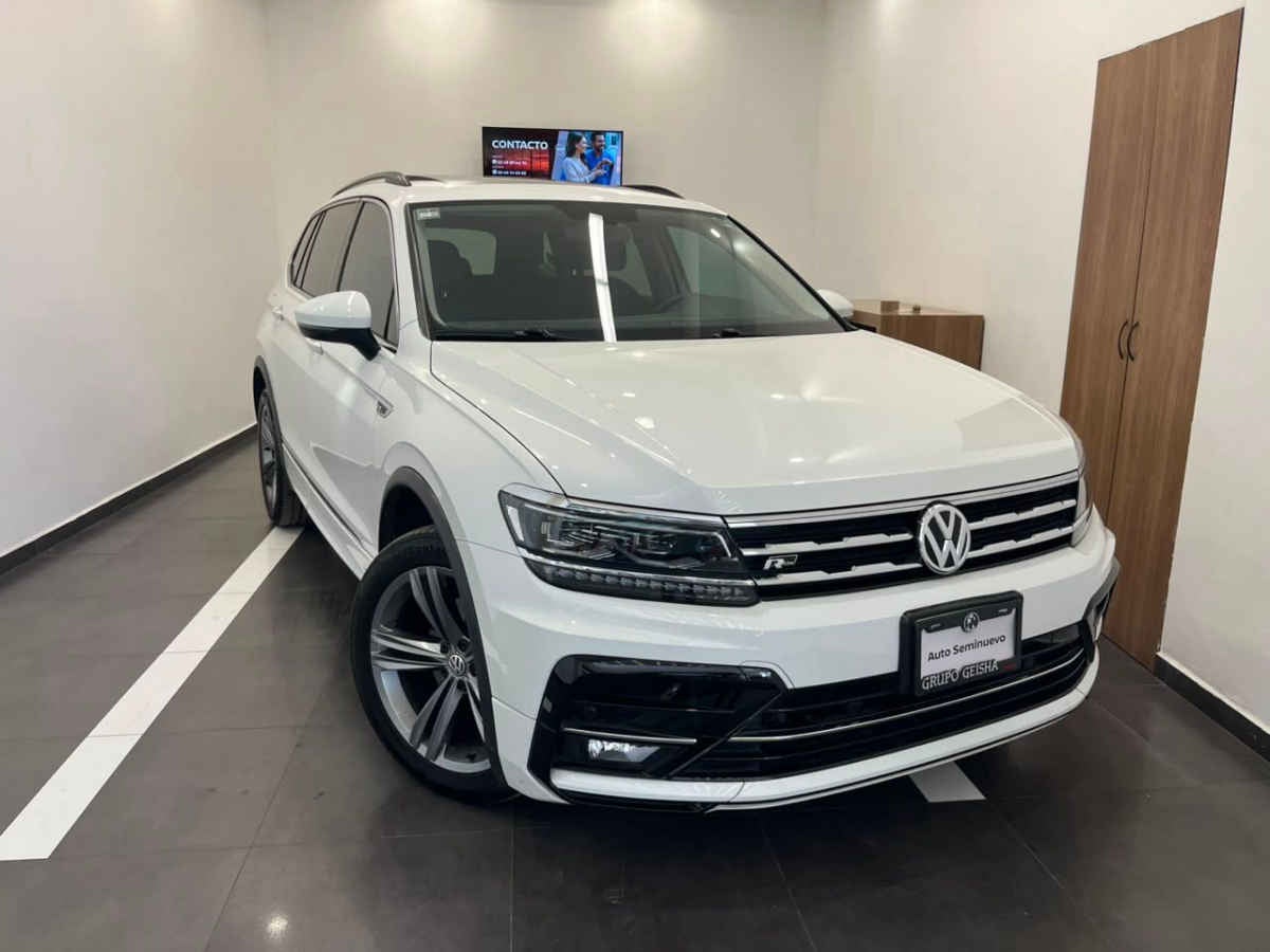 2021 Volkswagen Tiguan 5p Comfortline L4/1.4/T Aut Piel
