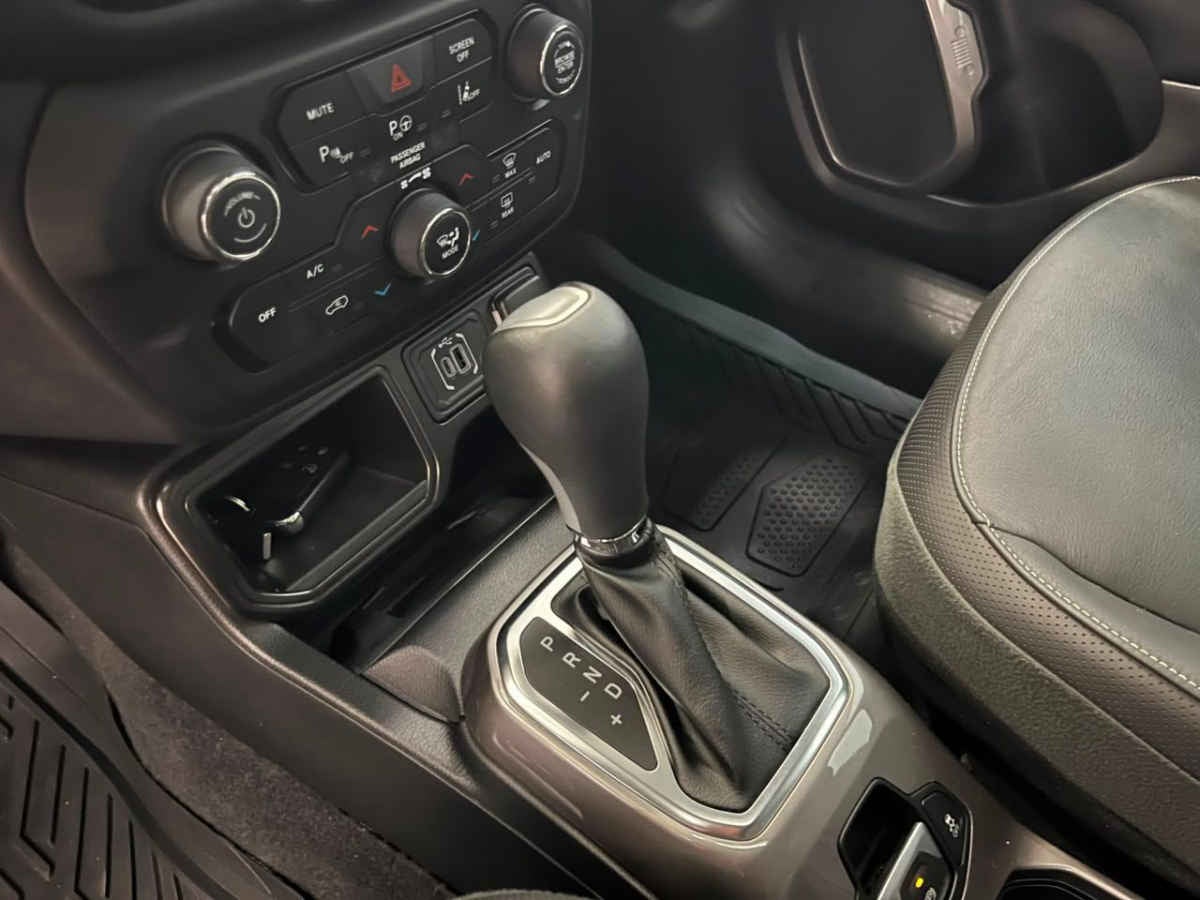 2024 Jeep Renegade 5p Limited L4/1.3/T Aut