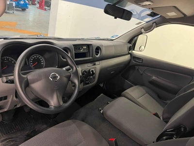 2022 Nissan Urvan 4p Amplia L4/2.5 Man A/A P/Seg