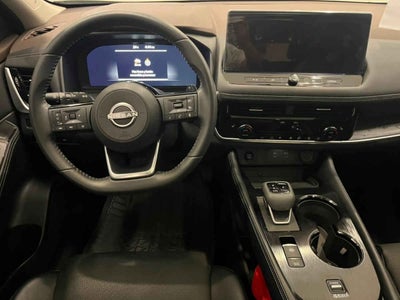 2025 Nissan X-Trail 5p Platinum 2 Row L4/2.5 Aut
