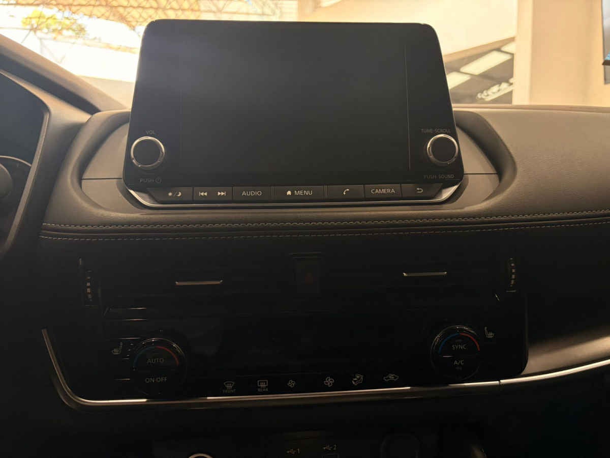 2024 Nissan X-Trail 5p Exclusive 2 Row L4/2.5 Aut