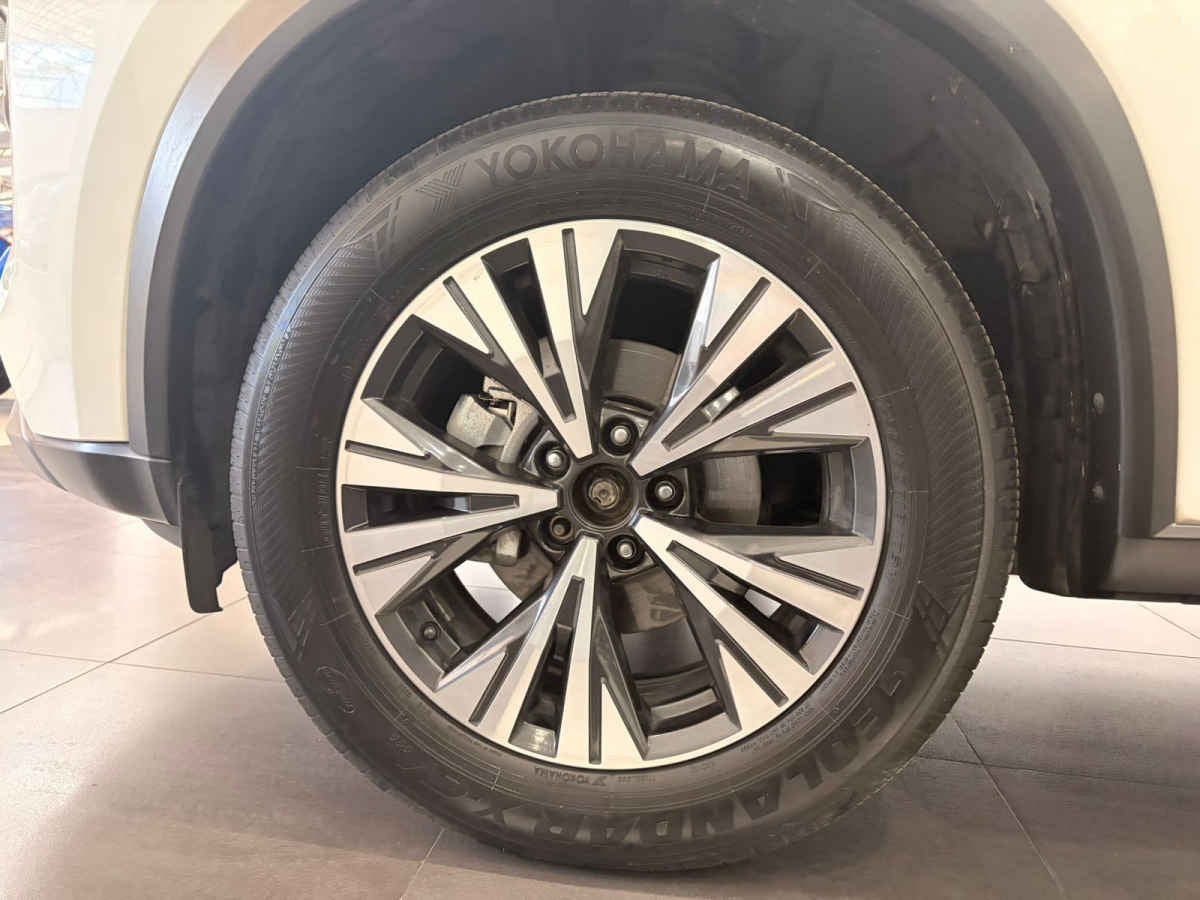 2024 Nissan X-Trail 5p Exclusive 2 Row L4/2.5 Aut