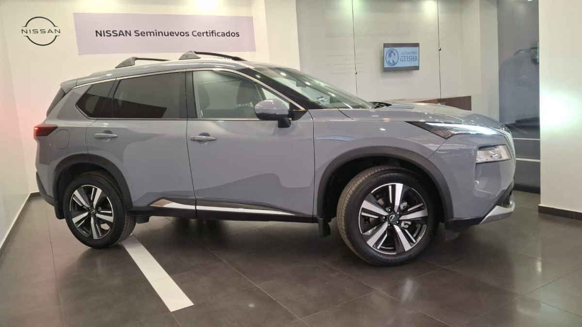 2025 Nissan X-Trail 5p Platinum 2 Row L4/2.5 Aut