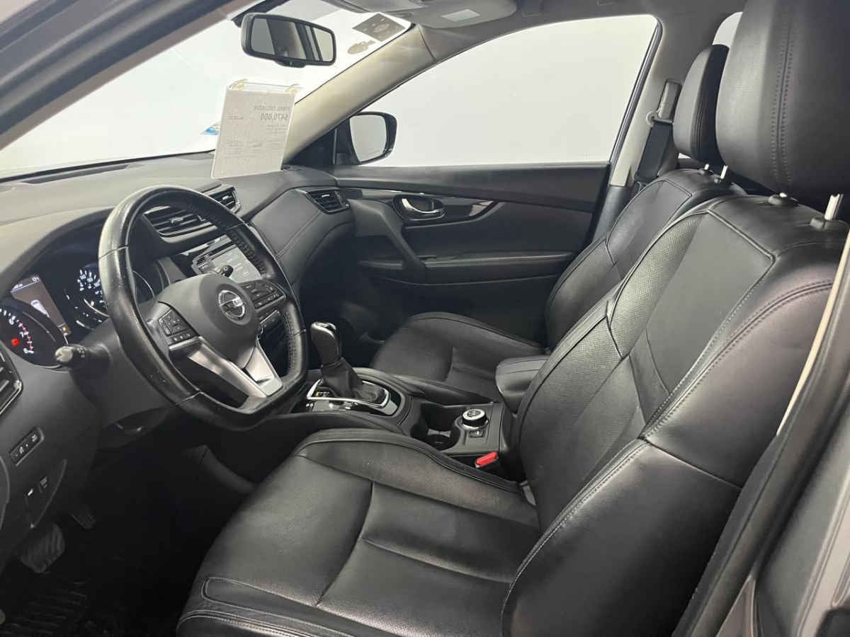 2022 Nissan X-Trail 5p Exclusive 3 L4/2.5 Aut Banca abatible