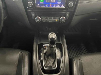 2022 Nissan X-Trail 5p Exclusive 3 L4/2.5 Aut Banca abatible