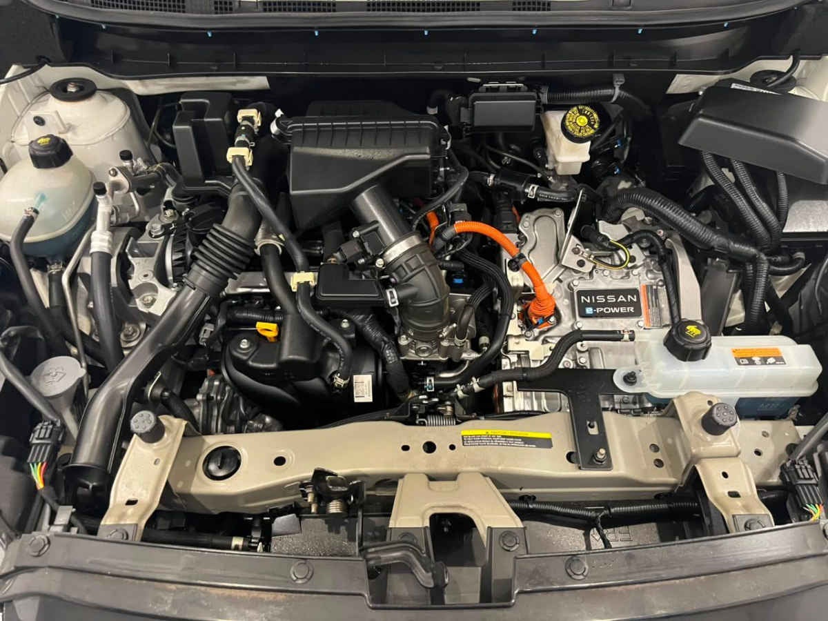 2024 Nissan Kicks 5p Platinum Bitono L4/1.6 Aut