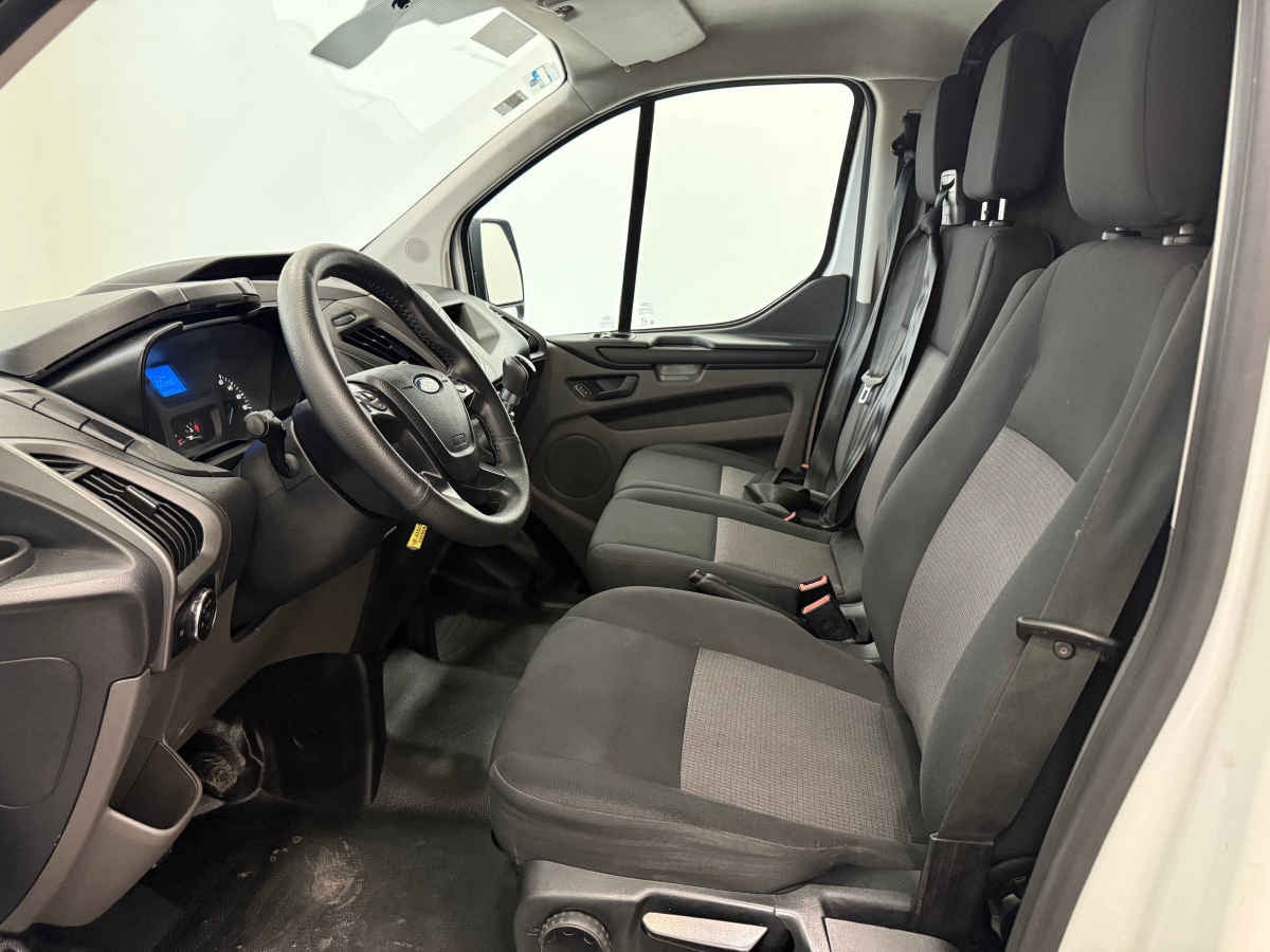 2021 Ford Transit 4p Custom Van Corta L4/2.2/T Diesel Man A/A