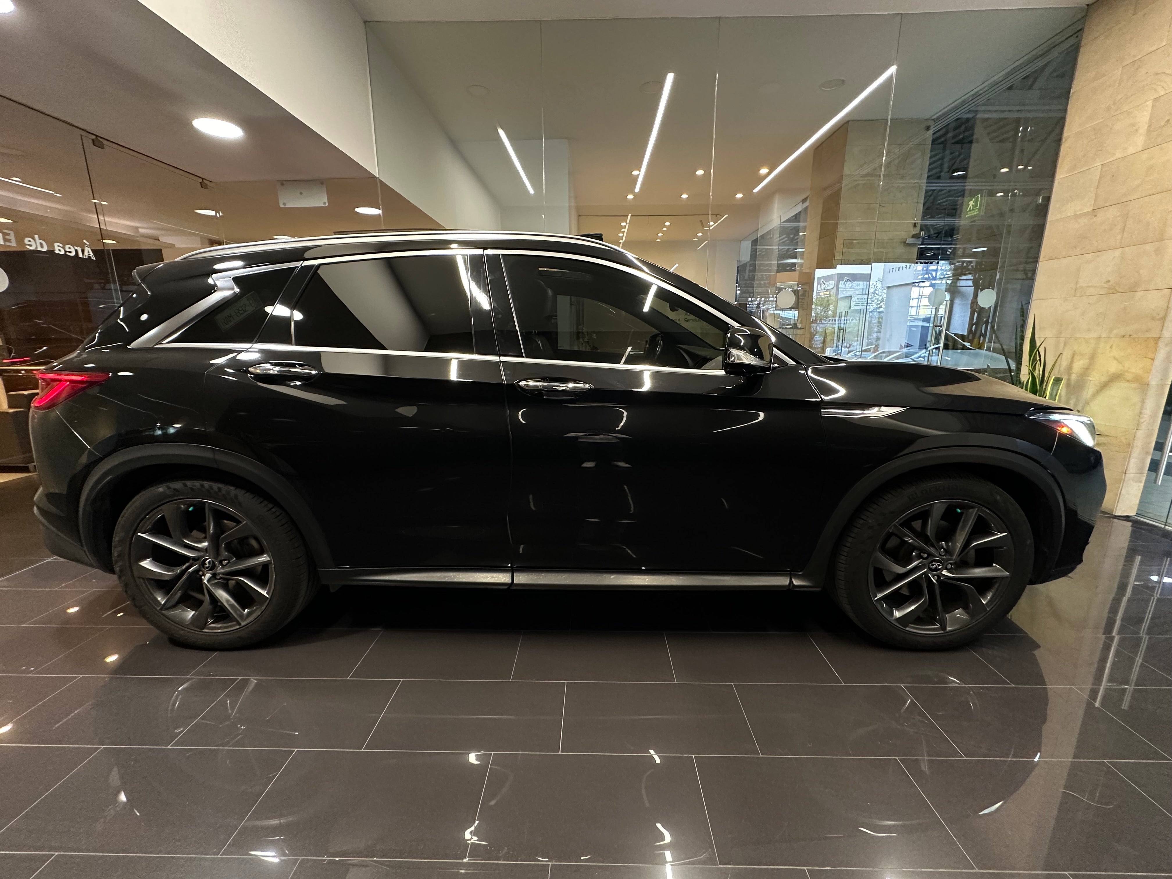 2019 INFINITI QX50 ESSENTIAL L4 2.0T 268 CP 5 PUERTAS AUT PIEL BA AA QC