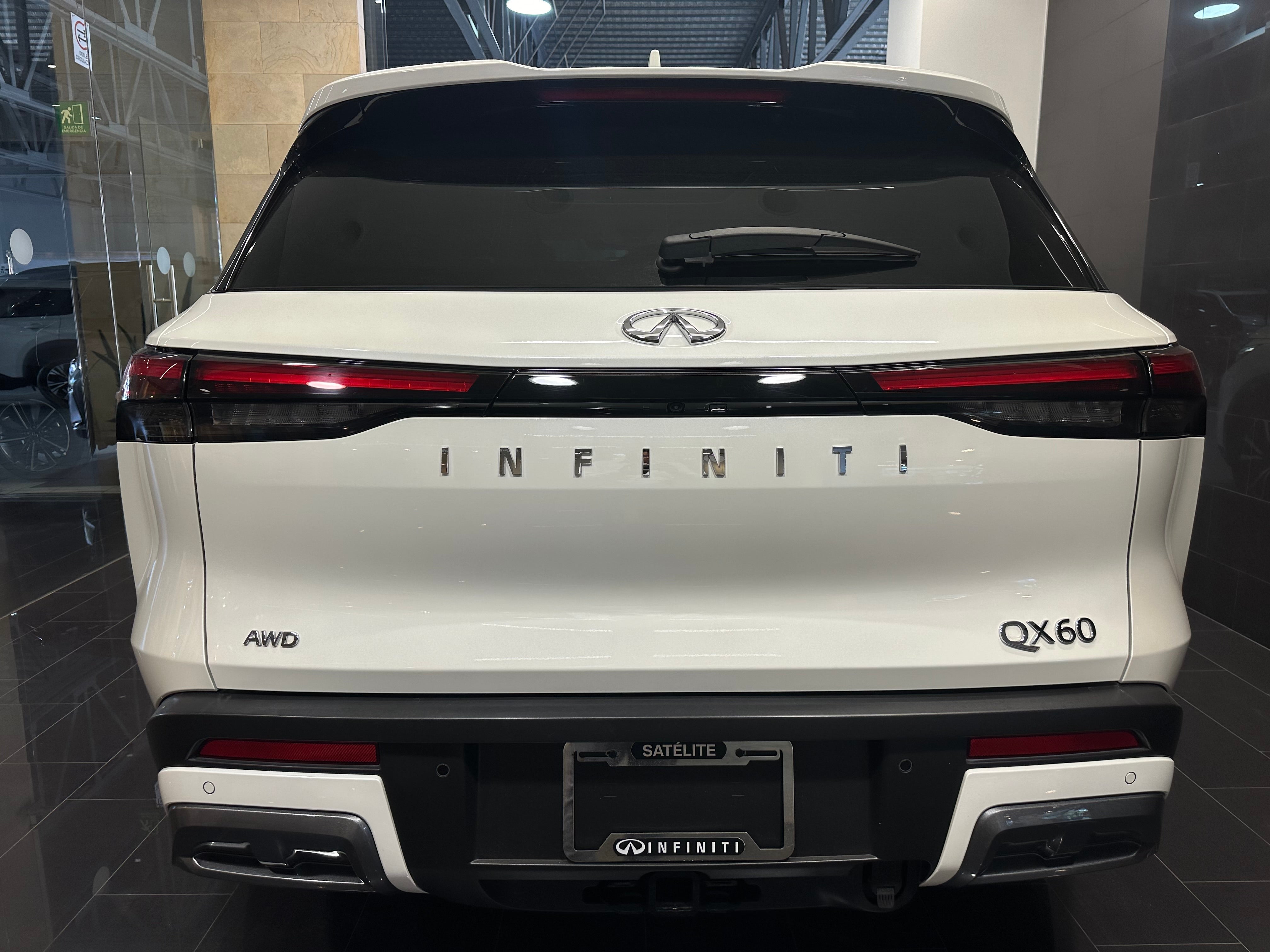 2023 INFINITI QX60 SENSORY V6 3.5L 279 CP 5 PUERTAS AUT PIEL BA AA QC