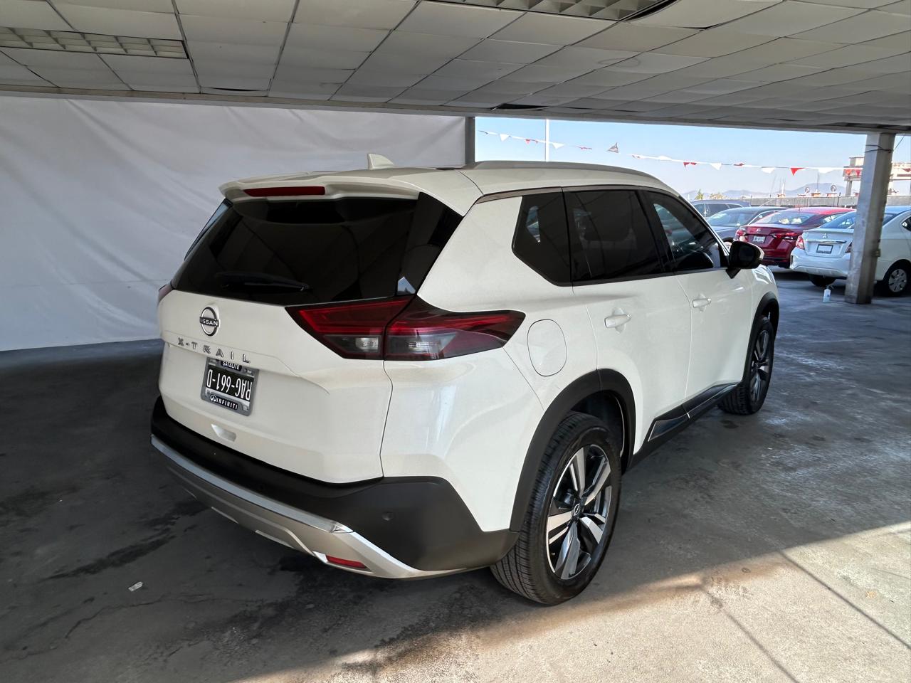 2023 Nissan X-Trail PLATINUM, L4, 2.5L, 181 CP, 5 PUERTAS, AUT CVT