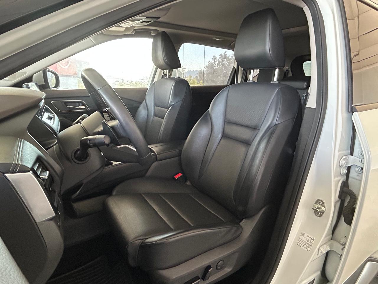 2023 Nissan X-Trail PLATINUM, L4, 2.5L, 181 CP, 5 PUERTAS, AUT CVT