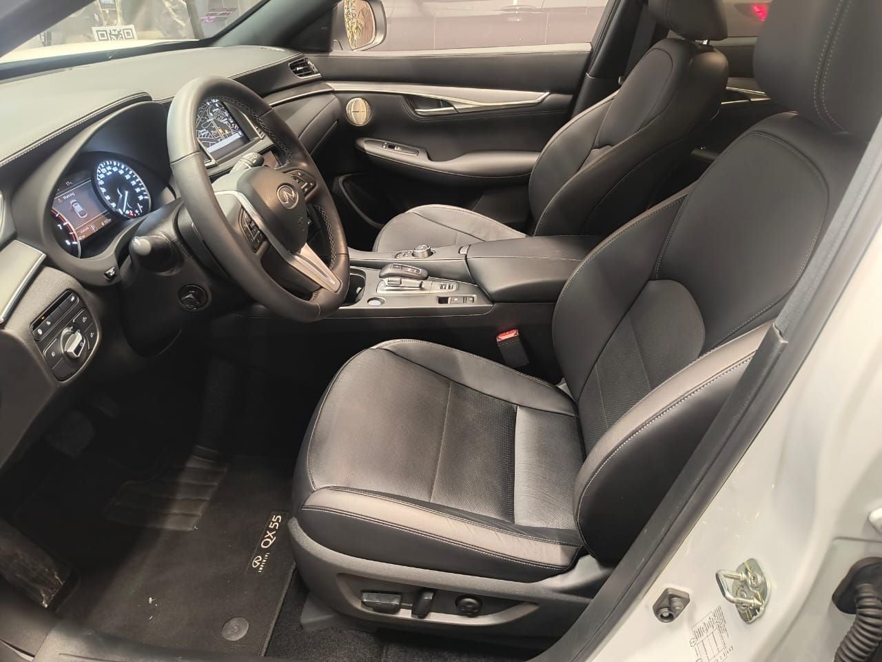 2024 INFINITI QX55 2.0 Essential AWD