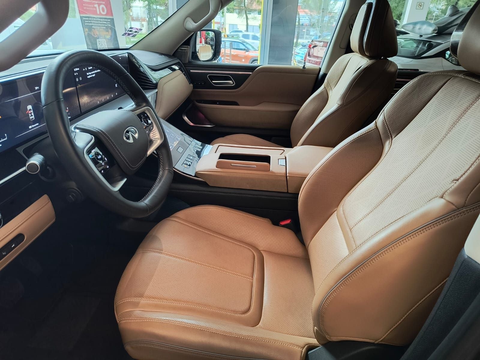 2025 INFINITI QX80 3.5 Sensory 8 pasajeros At